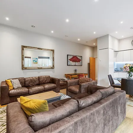 Large Modern One Bedroom Apartment London Exterior photo